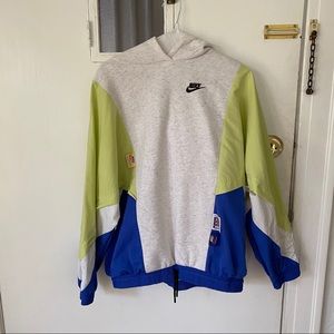 Nike icons clash collection sweater